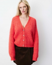 chaqueta de punto roja